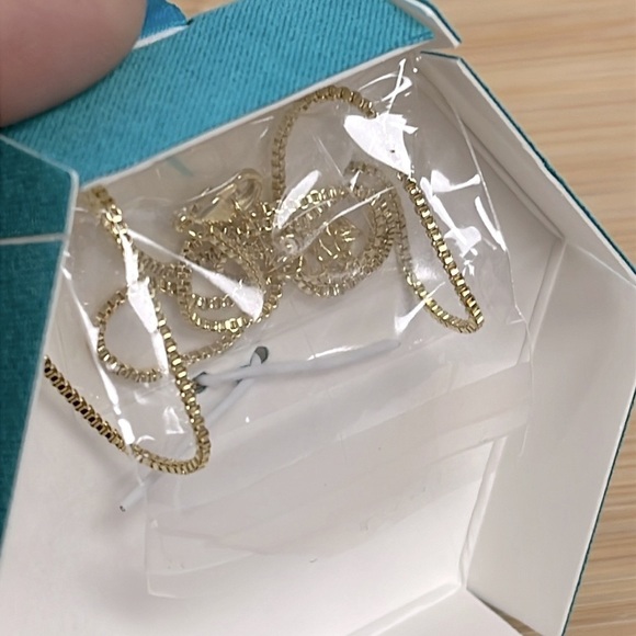 Brand New 14K Gold Plated Necklace Sparkly Rhinestone Bubble Letter Monogram “C” - Picture 7 of 13